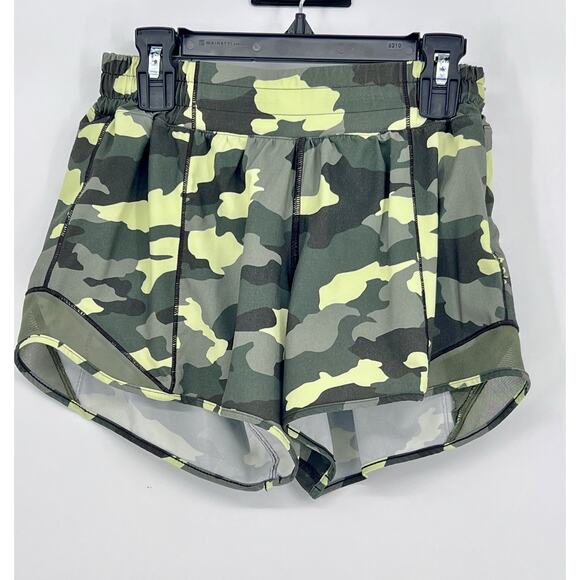Lululemon Shorts Women Sz 4 Tall Hotty Hot Short II Camo Green Gym Workout Run - Picture 1 of 11
